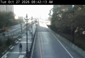 Brooklyn Bridge @ Centre Street live camera view