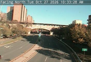 Ocean Pkwy @ Surf Av @ Sea Breeze Ave live camera view