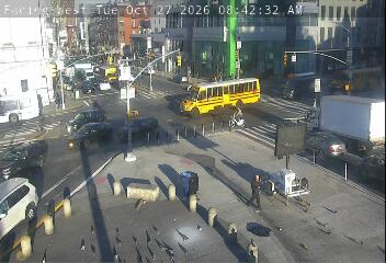 MHB-16 Manhattan Colonade Entr live camera view