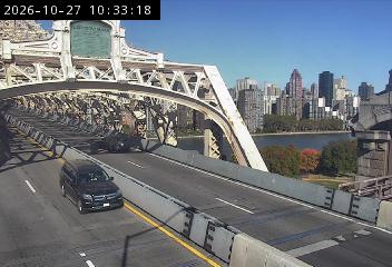 QBB SUR @ Vernon Blvd live camera view