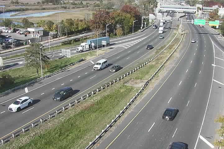 C3-SIE-01-WB_at_Forest_Ave live camera view