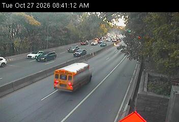 Henry Hudson pkwy @ Exit 14 ,165 St/ GWB ramp live camera view