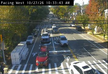 School Rd @ Bay St live camera view