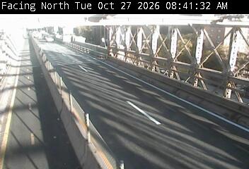 BB-15 North Rdwy @ Manhattan Anchorage live camera view
