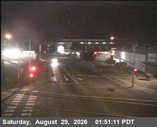 T251W -- SR-13 : E13 AT 7TH ST - Looking West live camera view