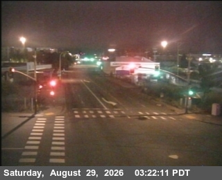 T251E -- SR-13 : E13 AT 7TH ST - Looking East live camera view