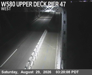 TVR04 -- I-580 : Upper Deck Pier 47 live camera view