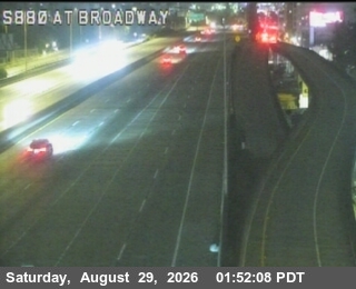 TV111 -- I-880 : Broadway live camera view
