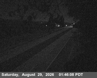 US-101 : North Of SR-20 - Looking South (C001) live camera view