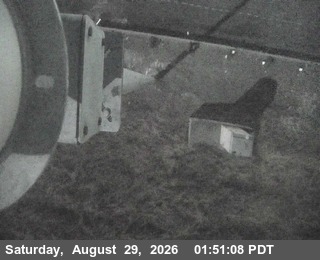TV979 -- I-80 : AT CALIFORNIA ST live camera view